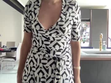 girl
        eatmypie69 cam image #5059195