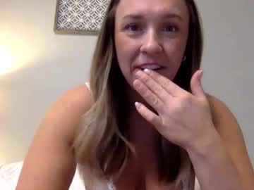 girl
        rubmyclit22 cam image #5200048
