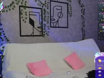 girl
        elizabeth__gray cam image #4340892