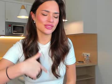 girl
        makemevibezzz cam image #3714348