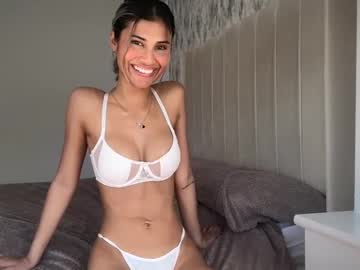 girl
        aniishaa cam image #6581643