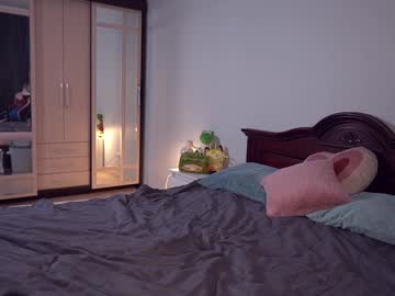 girl
        alice_edward cam image #6420123