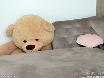 girl
        lenna_godess cam image #4670282