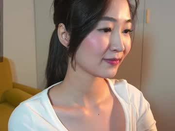 girl
        seulbi cam image #6416624
