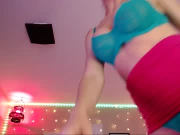 girl
        milf_lacey cam image #2010097