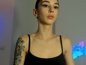 girl
        hotfallingdevil cam image #396703