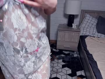 girl
        windy_swallow cam image #3890462