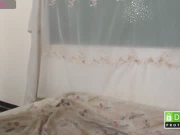 couple
        amy_liams cam image #3559734