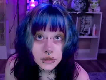 girl
        lollyshy__ cam image #6758001