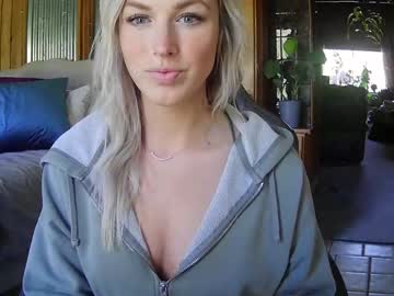 girl
        dreamytrance cam image #3974479