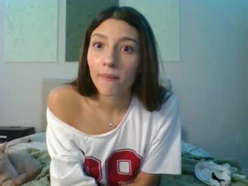 girl
        nanivss cam image #5474042