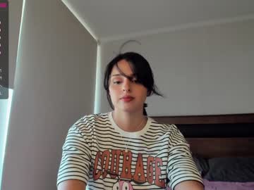 girl
        yourfreakygirl cam image #1038622