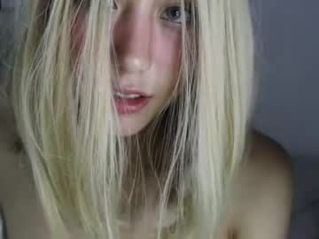 girl
        wendy_daniela cam image #3242001