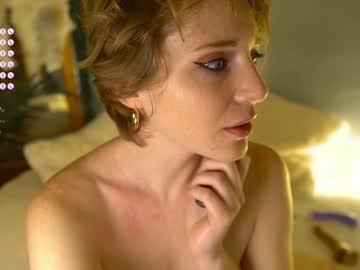 girl
        _the_sun_ cam image #5226163