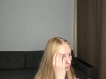 girl
        sandra_buika cam image #1777696