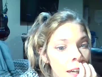 girl
        blaire2017 cam image #582173