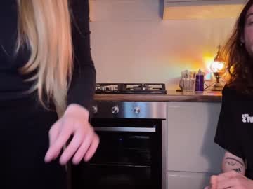 couple
        babyytonight cam image #4469525