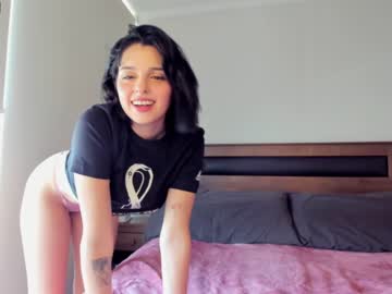 girl
        yourfreakygirl cam image #355464