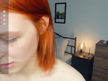 girl
        kiss_at_dawn cam image #4976427