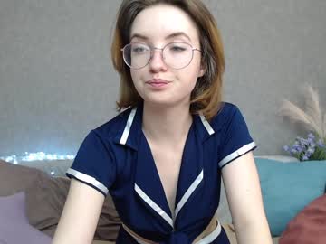 girl
        mary_klaus cam image #1148035