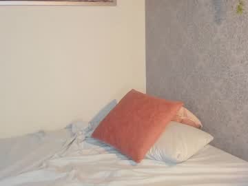 girl
        oh_holly cam image #1344063