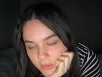 girl
        gia_is_horny cam image #2996387
