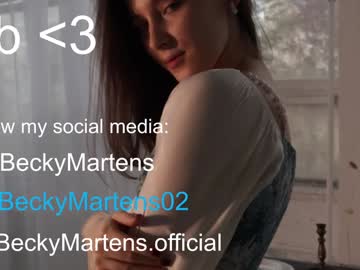 girl
        beckymartens cam image #5157452