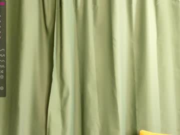 girl
        martagge cam image #1702360