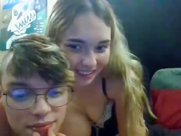 couple
        bbyblazinit cam image #849023