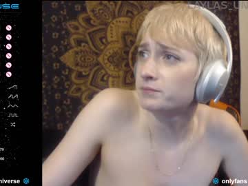 girl
        laylas_universe cam image #567951