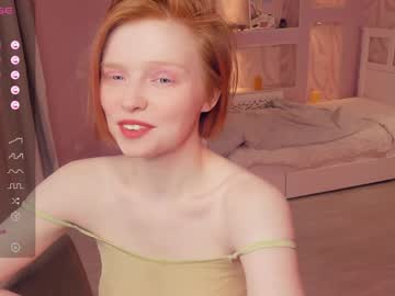 girl
        gingers_hugs cam image #3162349