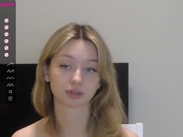 girl
        evafrancis cam image #1828200