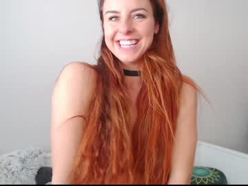 girl
        emerald_kittycat cam image #468609