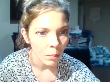 girl
        blaire2017 cam image #582356