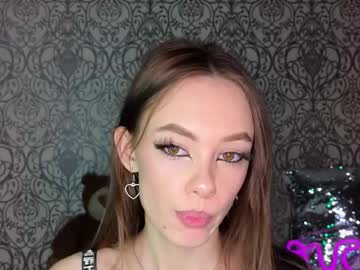 girl
        foxxxymollly cam image #2070028