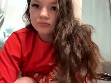girl
        heluvvluna cam image #6534313