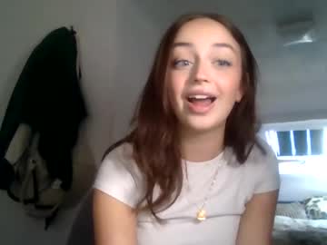 girl
        kylawashere cam image #6718510