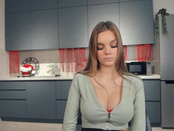 girl
        jeancoopera cam image #3060744
