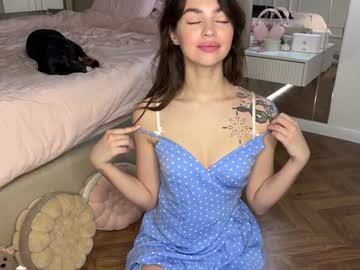 girl
        cuteelsa_ cam image #5911445
