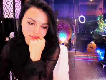 girl
        alma_pearl cam image #5575677
