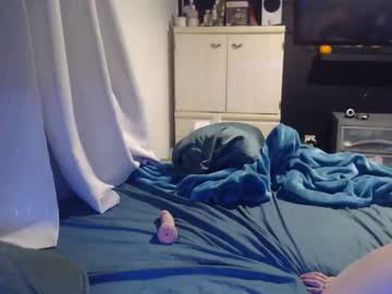 couple Cam Girls Get Busy With Their Dildos With No Shame with taraandaustin82