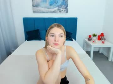 girl
        liloneforyou cam image #669853