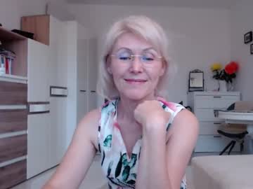 girl
        jasmin18v cam image #5534109