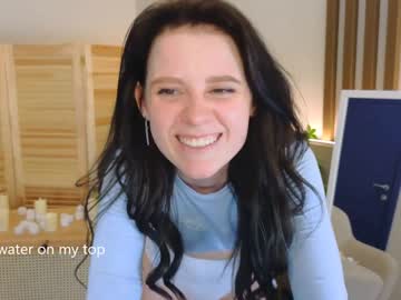 girl
        rosie_blush cam image #1109957