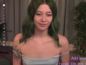 girl
        kina_ka cam image #5827226