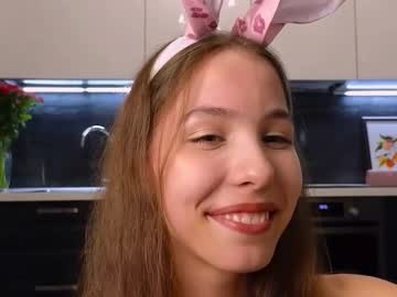 girl
        wanda_robinson cam image #6600579