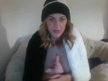 girl
        prettypettypenny cam image #4840672