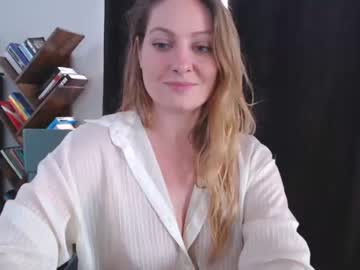 girl
        veronicawest cam image #564528