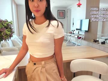 girl
        daily_love cam image #3985902