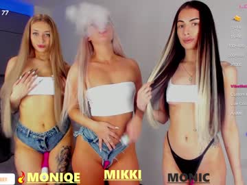 girl
        blush_mikki cam image #3062805